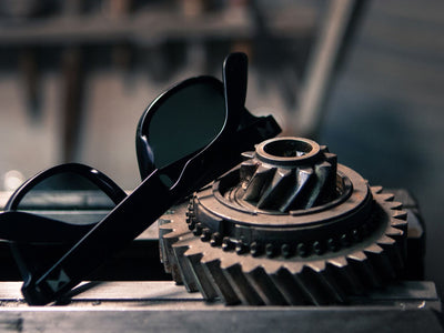 How to Open a Beer Bottle with The Hook